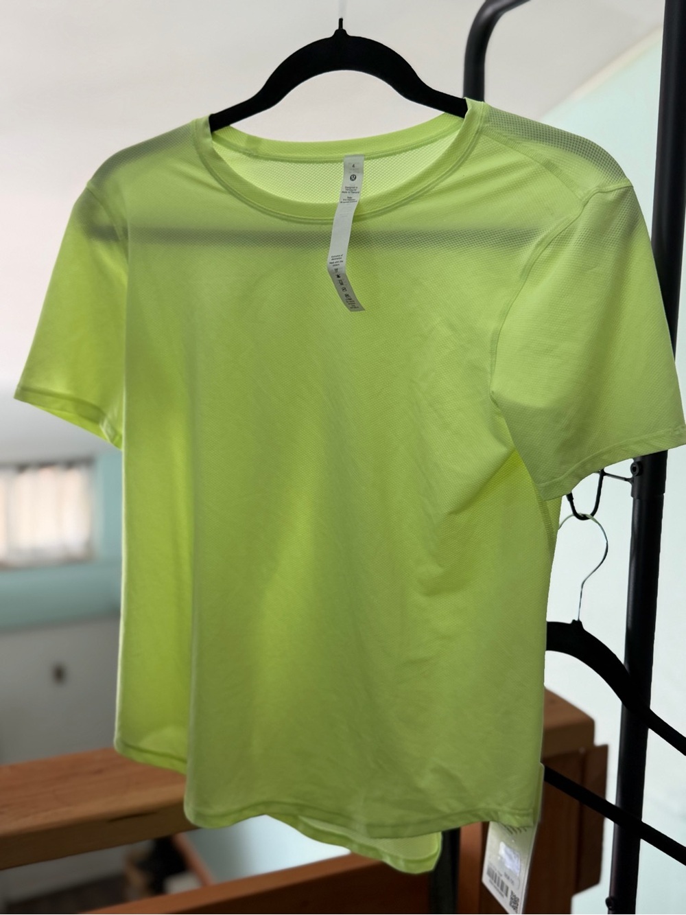 lululemon athletica Women's Neon Lime Short Sleeve Tee